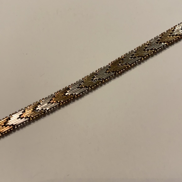 Gold Silver Woven Chevron Bracelet 7” Jewelry - Picture 4 of 11